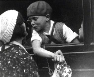 1933 : départ des petits Parisiens en colonie de vacances